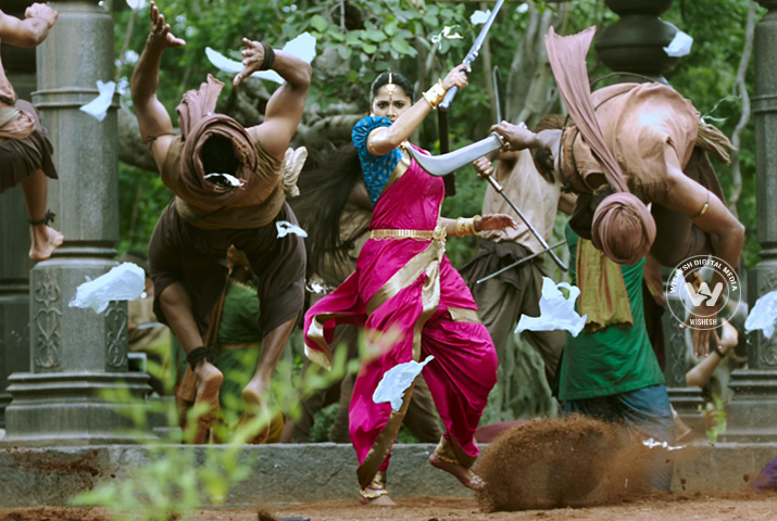 /media/k2/galleries/61851/Baahubali-2-Hindi-T03