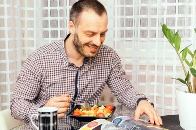 Three Simple Health Tips for Busy Professionals Three Simple Health Tips for Busy Professionals