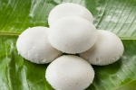 Soft Idlis, Soft Idlis using Air Fryer, how to make soft idlis using an air fryer, Rbi
