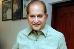 Krishna health bulletin, Krishna news, superstar krishna rushed to hospital, Namratha