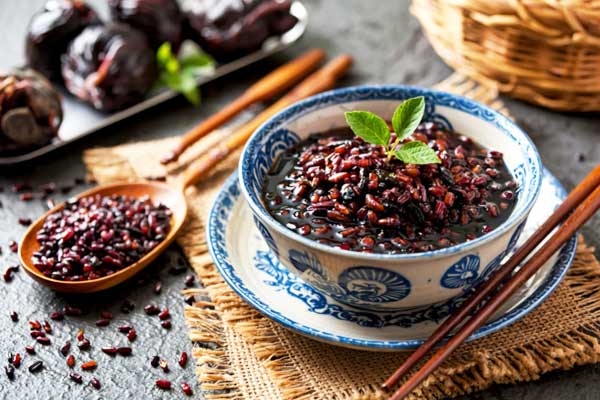 Advantages of adding Black Rice to your Diet Advantages of adding Black Rice to your Diet