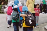 heavy backpacks affect children's spines, heavy backpacks affect children's spines, how much should your child s backpack weigh scientists have the answer, Animation