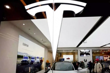 Elon Musk&rsquo;s Tesla to open first India Store