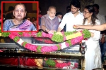 Indira Devi, Indira Devi pictures, mahesh babu s mother indira devi laid to rest, Indira devi