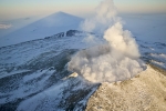 91 volcanoes beneath antarctica, volcanoes beneath antarctica, scientists discovered 91 volcanoes beneath antarctica, Active volcanoes