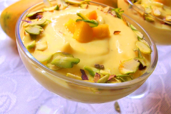 Delight of ripe mango in yoghurt-Mango Shrikhand},{Delight of ripe mango in yoghurt-Mango Shrikhand
