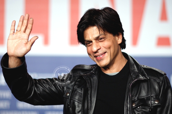 SRK to buy new cricket team for retired players league?},{SRK to buy new cricket team for retired players league?